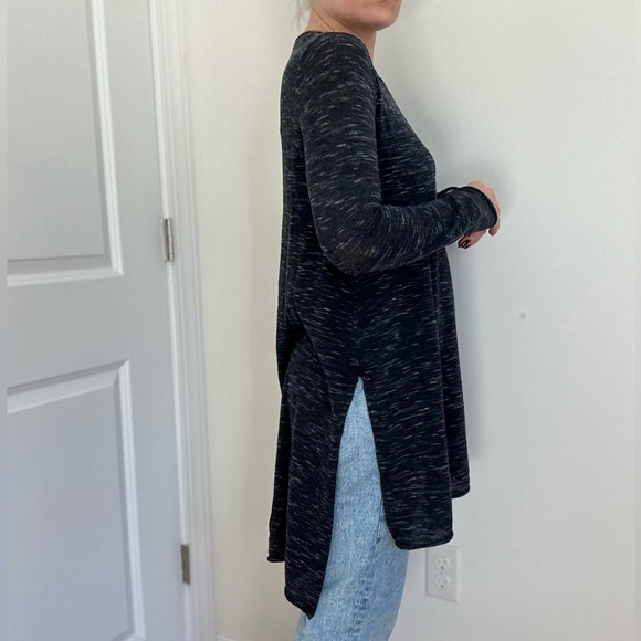 Zara Side Slit Long Sleeve Tunic Top - Picture 9 of 12